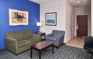 Common Space 3 Holiday Inn Express & Suites SAN ANTONIO SOUTH, an IHG Hotel