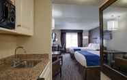 Kamar Tidur 4 Holiday Inn Express & Suites MEADOWLANDS AREA, an IHG Hotel