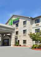 EXTERIOR_BUILDING Holiday Inn Express MORGANTOWN, an IHG Hotel