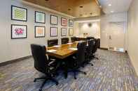 Functional Hall Holiday Inn Express & Suites STURBRIDGE, an IHG Hotel