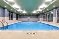 Swimming Pool Holiday Inn Express & Suites STURBRIDGE, an IHG Hotel