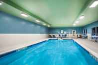 Swimming Pool Holiday Inn Express & Suites QUEENSBURY - LAKE GEORGE AREA, an IHG Hotel
