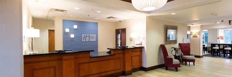 Lobby Holiday Inn Express & Suites WALTERBORO I-95, an IHG Hotel