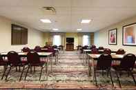 Functional Hall Holiday Inn Express & Suites WALTERBORO I-95, an IHG Hotel