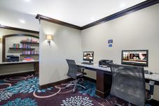 多功能厅 Staybridge Suites WILMINGTON-NEWARK, an IHG Hotel