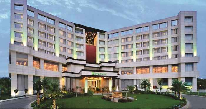 Exterior Holiday Inn CHANDIGARH PANCHKULA, an IHG Hotel