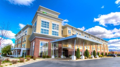 Exterior 4 Holiday Inn BOISE AIRPORT, an IHG Hotel