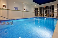 Swimming Pool Holiday Inn LOUISVILLE AIRPORT - FAIR/EXPO, an IHG Hotel