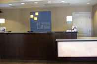 Lobby Holiday Inn Express WEST JEFFERSON, an IHG Hotel