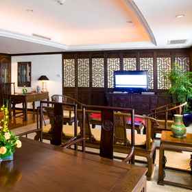Suite 1 Crowne Plaza QINGDAO by IHG, an IHG Hotel, Hotel Litian Hotel