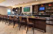 Bar, Kafe dan Lounge 4 Crowne Plaza VENTURA BEACH, an IHG Hotel