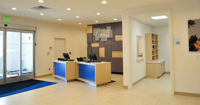 Lobby Holiday Inn Express & Suites PRICE, an IHG Hotel