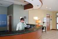 Lobby Holiday Inn Express LELAND - WILMINGTON AREA, an IHG Hotel