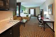 Bilik Tidur Holiday Inn Express & Suites JACKSONVILLE, an IHG Hotel