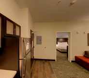 Bedroom 4 Staybridge Suites ANN ARBOR - UNIV OF MICHIGAN, an IHG Hotel