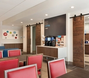 Restaurant 5 Holiday Inn Express & Suites CINCINNATI SOUTH - WILDER, an IHG Hotel