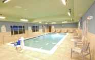 Swimming Pool 7 Holiday Inn Express & Suites TOLEDO SOUTH - PERRYSBURG, an IHG Hotel