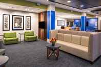 Lobi Holiday Inn Express & Suites TAMPA NORTH - WESLEY CHAPEL, an IHG Hotel