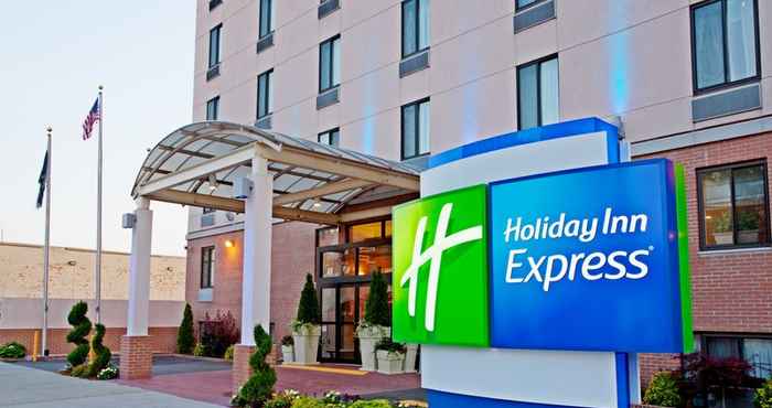 Bangunan Holiday Inn Express NEW YORK-BROOKLYN, an IHG Hotel