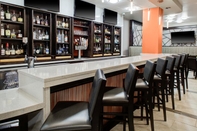 Bar, Kafe dan Lounge Holiday Inn WINDSOR - WINE COUNTRY, an IHG Hotel