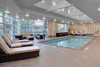 Swimming Pool Holiday Inn WINDSOR - WINE COUNTRY, an IHG Hotel