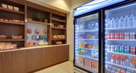 大堂 2 Holiday Inn Express & Suites BURLESON/FT. WORTH by IHG, an IHG Hotel