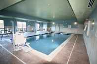 Swimming Pool Holiday Inn Express & Suites KIRKSVILLE - UNIVERSITY AREA, an IHG Hotel