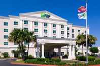 ภายนอกอาคาร Holiday Inn Express & Suites MIAMI-KENDALL, an IHG Hotel
