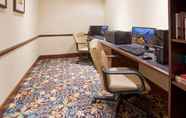 Functional Hall 7 Staybridge Suites MILWAUKEE WEST-OCONOMOWOC, an IHG Hotel