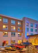 EXTERIOR_BUILDING ฮอลิเดย์อินน์เอ็กซ์เพรสแอนด์สวีทส์ ดาวน์ทาวน์เฮอร์มิสตัน - เครือโรงแรมไอเอชจี