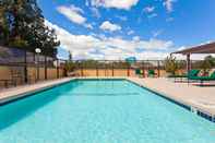 Kolam Renang Holiday Inn SACRAMENTO DOWNTOWN - ARENA, an IHG Hotel