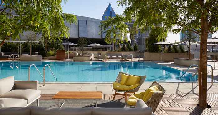 สระว่ายน้ำ Kimpton SAWYER HOTEL, an IHG Hotel