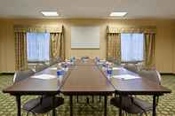 ห้องประชุม Holiday Inn Express MT. PLEASANT - SCOTTDALE, an IHG Hotel