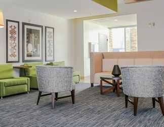Sảnh chờ 2 Holiday Inn Express & Suites KINGSTON-ULSTER, an IHG Hotel