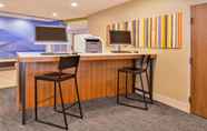 Functional Hall 4 Holiday Inn Express & Suites PARKERSBURG EAST, an IHG Hotel