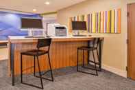 Functional Hall Holiday Inn Express & Suites PARKERSBURG EAST, an IHG Hotel