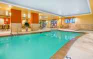 Swimming Pool 7 Holiday Inn Express & Suites BLOOMINGTON, an IHG Hotel