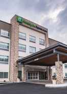 EXTERIOR_BUILDING Holiday Inn Express & Suites Kingston-Ulster, an IHG Hotel