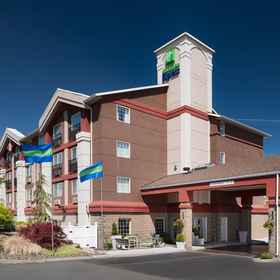 Welcome to the Holiday Inn Express Wenatchee! 1 Holiday Inn Express WENATCHEE by IHG, an IHG Hotel, Washington Hotels