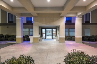 Lobby 4 Holiday Inn Express & Suites GRENADA, an IHG Hotel