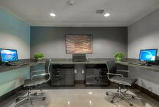 Functional Hall Holiday Inn Express & Suites CARLSBAD BEACH by IHG, an IHG Hotel