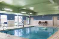 Swimming Pool Holiday Inn Express & Suites PROSSER - YAKIMA VALLEY WINE, an IHG Hotel