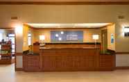 Lobi 7 Holiday Inn Express & Suites CHICAGO WEST-ROSELLE, an IHG Hotel