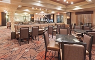 ร้านอาหาร 4 Holiday Inn & Suites TULSA SOUTH, an IHG Hotel