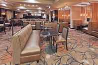 Bar, Cafe and Lounge Holiday Inn & Suites TULSA SOUTH, an IHG Hotel