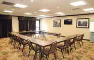 ห้องประชุม 7 Holiday Inn Express & Suites CAMBRIDGE, an IHG Hotel