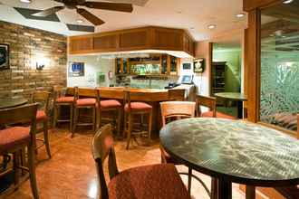 บาร์ คาเฟ่ และเลานจ์ 4 Holiday Inn PORT ST. LUCIE, an IHG Hotel