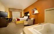 ห้องนอน 2 Holiday Inn Express & Suites MANASSAS, an IHG Hotel