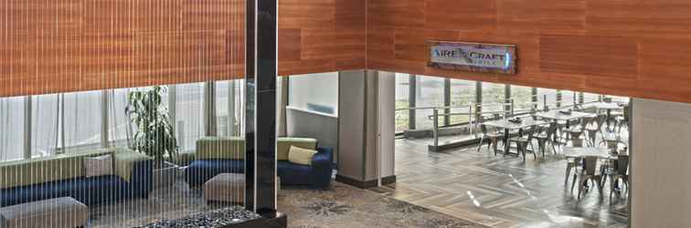 Lobi Crowne Plaza Suites MSP AIRPORT - MALL OF AMERICA, an IHG Hotel