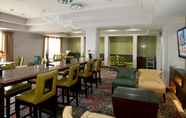 Nhà hàng 2 Holiday Inn Express & Suites MORRILTON, an IHG Hotel